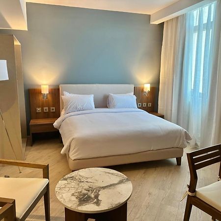 Phoenix Hotel & Wellness Sheikh Zayed City Kültér fotó