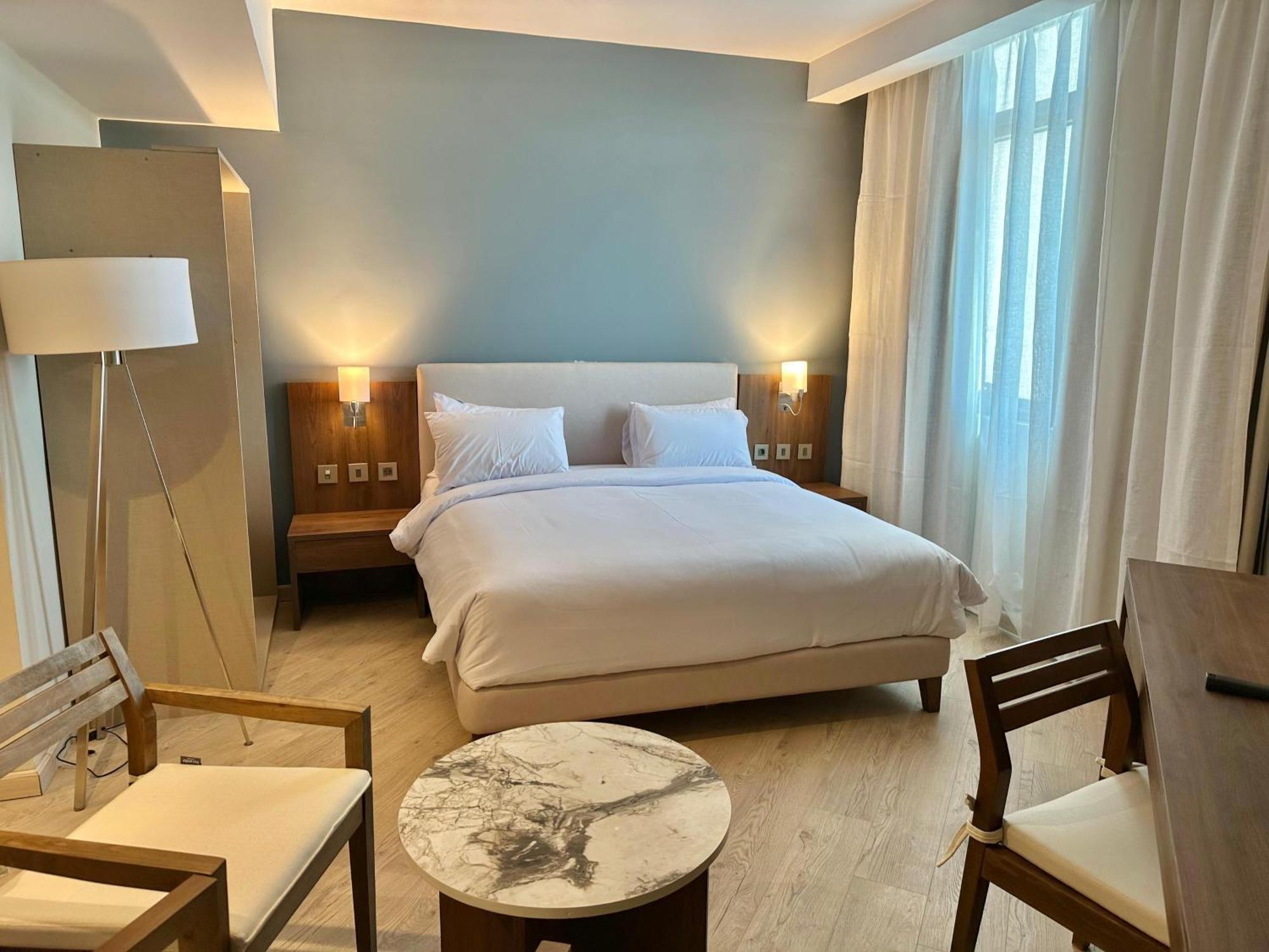 Phoenix Hotel & Wellness Sheikh Zayed City Kültér fotó